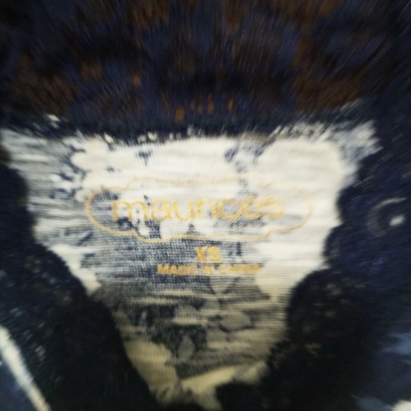 Floral Lace Back Tank🔥 All $10 items 2/$15! - Picture 4 of 4